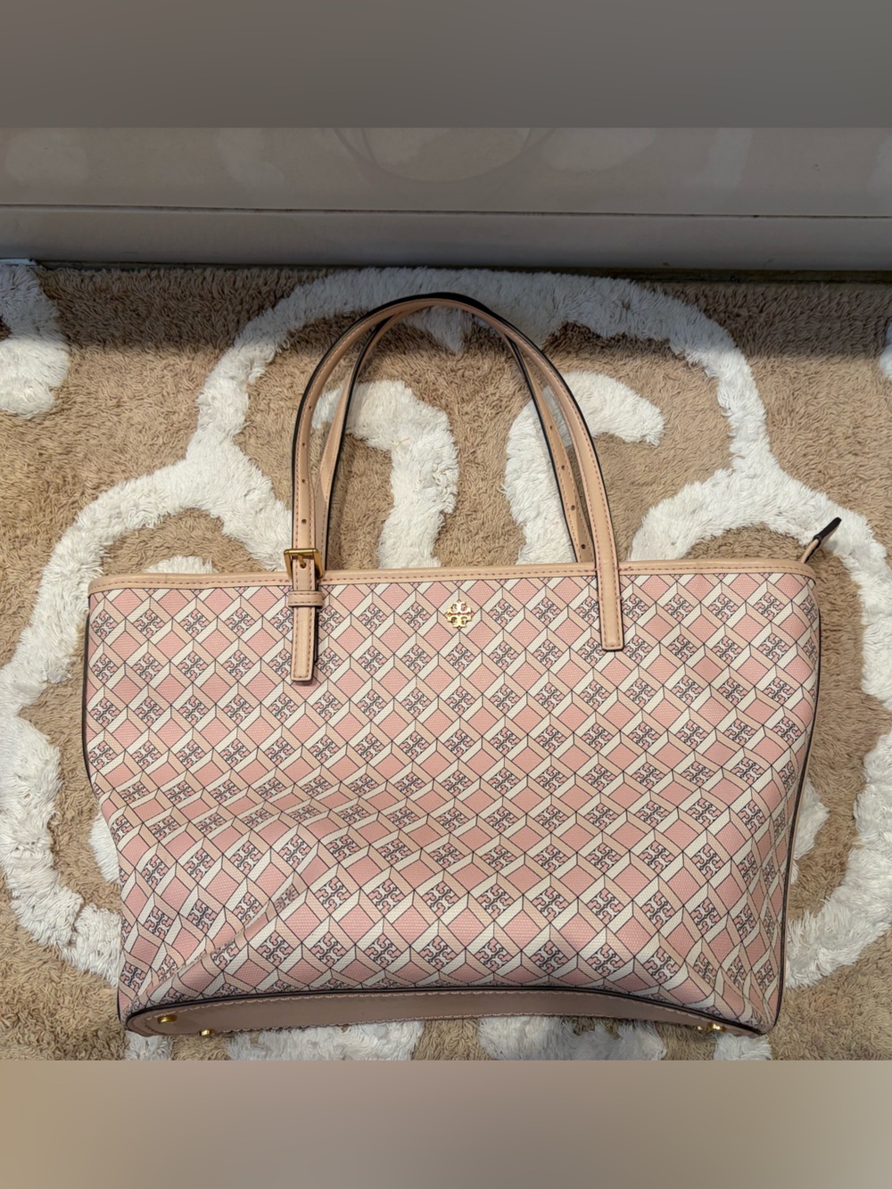 Tory Burch Purse in Light Pink Patterned Design